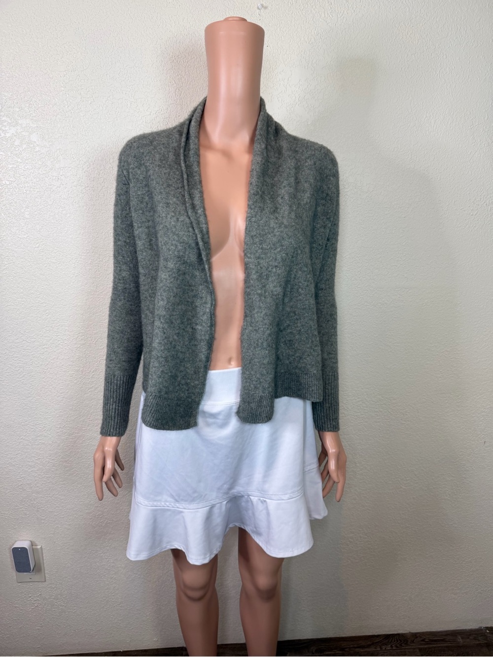 Tahari 100% 2Ply Cashmere Thick Green Sawl Collar Open Front Cardigan Small